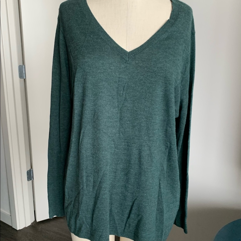 Trouve green sweater